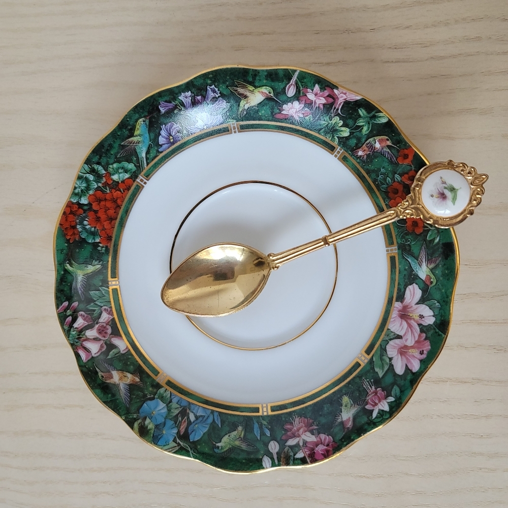 Bradford Editions 88661 Lena Liu Ruby-throated Hummingbird Saucer and Spoon Set